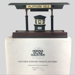 Department 56 Dickens’ Heritage Village 1989 Victoria Station Train Platform